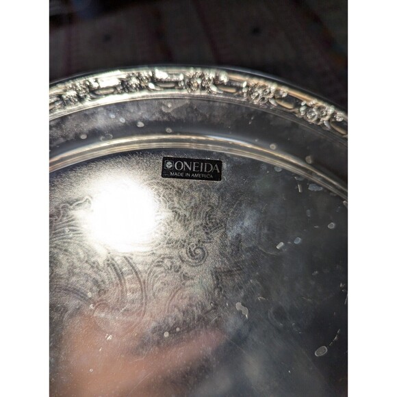Vintage Round Tray Oneida Silversmiths USA Vintage 12-1/2" - Picture 3 of 4